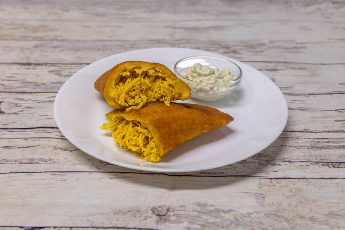 Empanadas de pollo: Cómo mechar el pollo correctamente